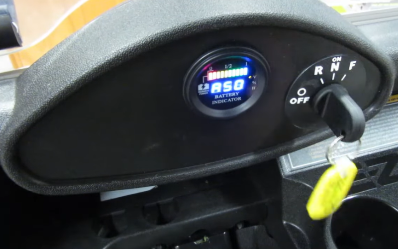 The battery meter’s red light flashes two times